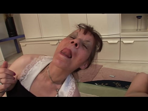 ❤️ Dos abuelas y un abuelo hacen un trío ❤❌ Porno duro en es.tubesexer-com.ru ❌️❤️❤️❤️❤️❤️❤️❤️
